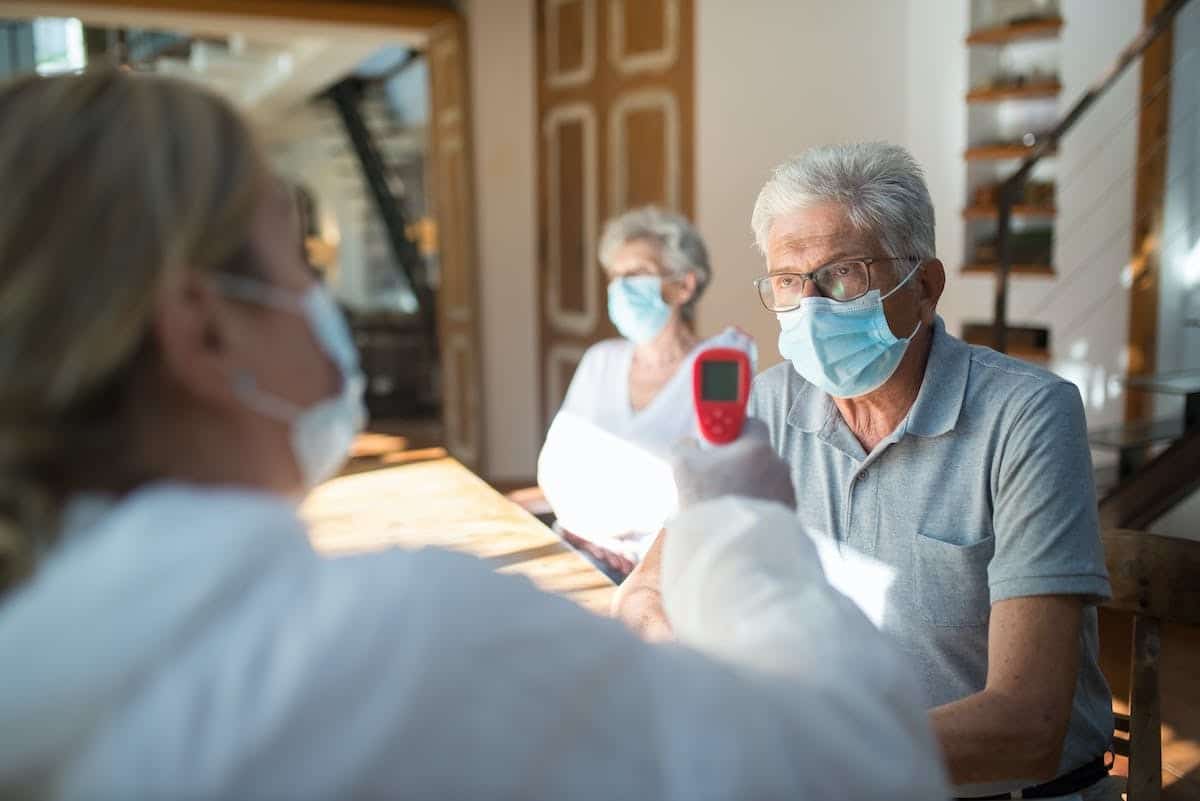 Optimiser la santé bucco-dentaire chez les seniors : enjeux et solutions encore méconnus