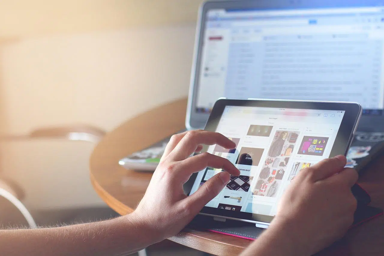 Dénoncer un site Internet : les possibilités en fonction des pratiques