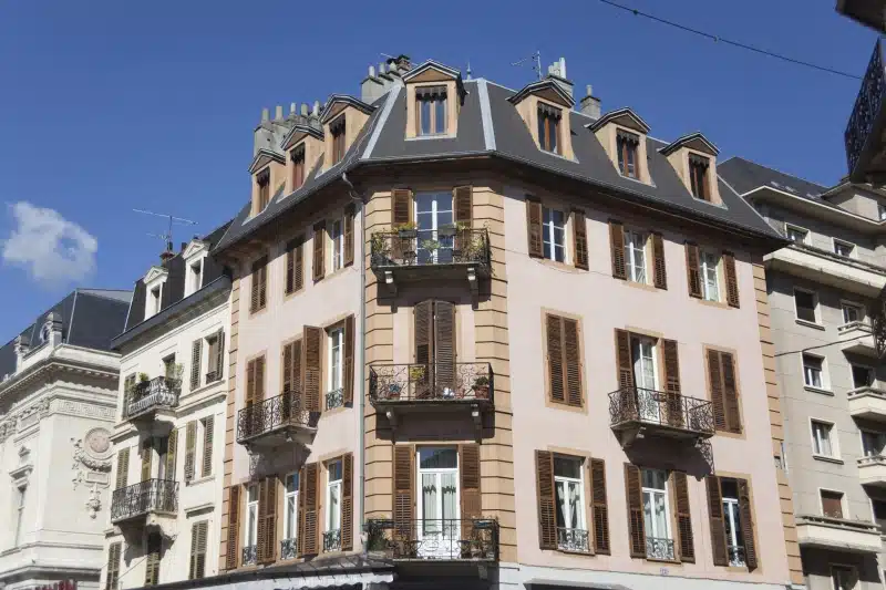 Comment acheter un bien immobilier à un prix avantageux
