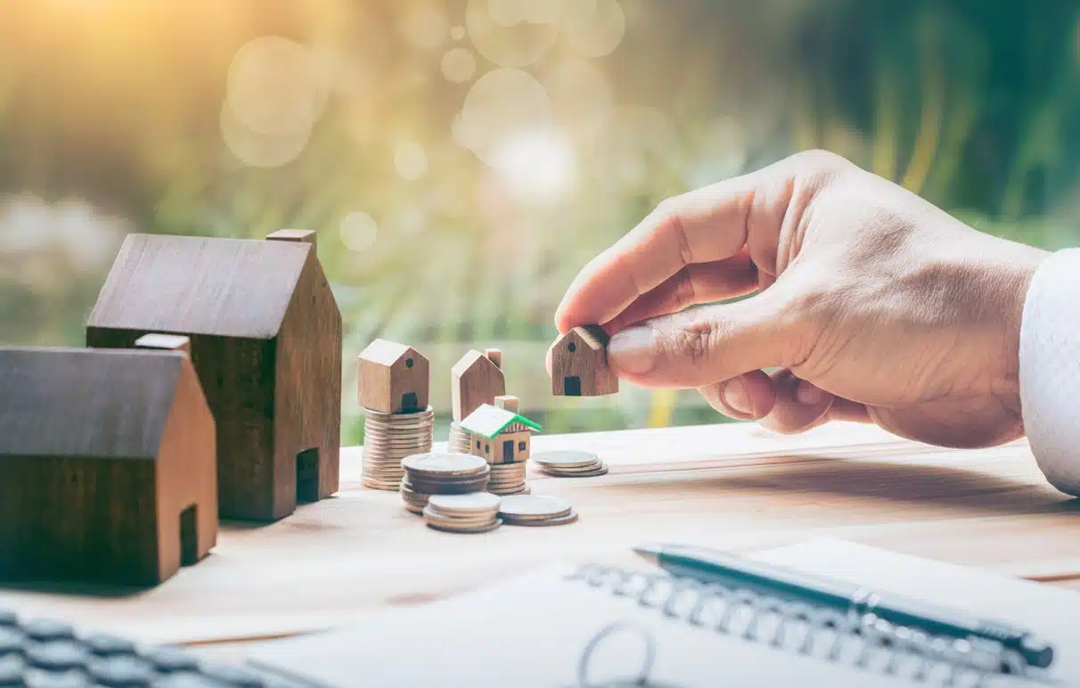 Les avantages d’investir dans un site spécialisé en finances pour sa retraite